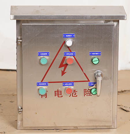 成套（tào）小控製箱.jpg